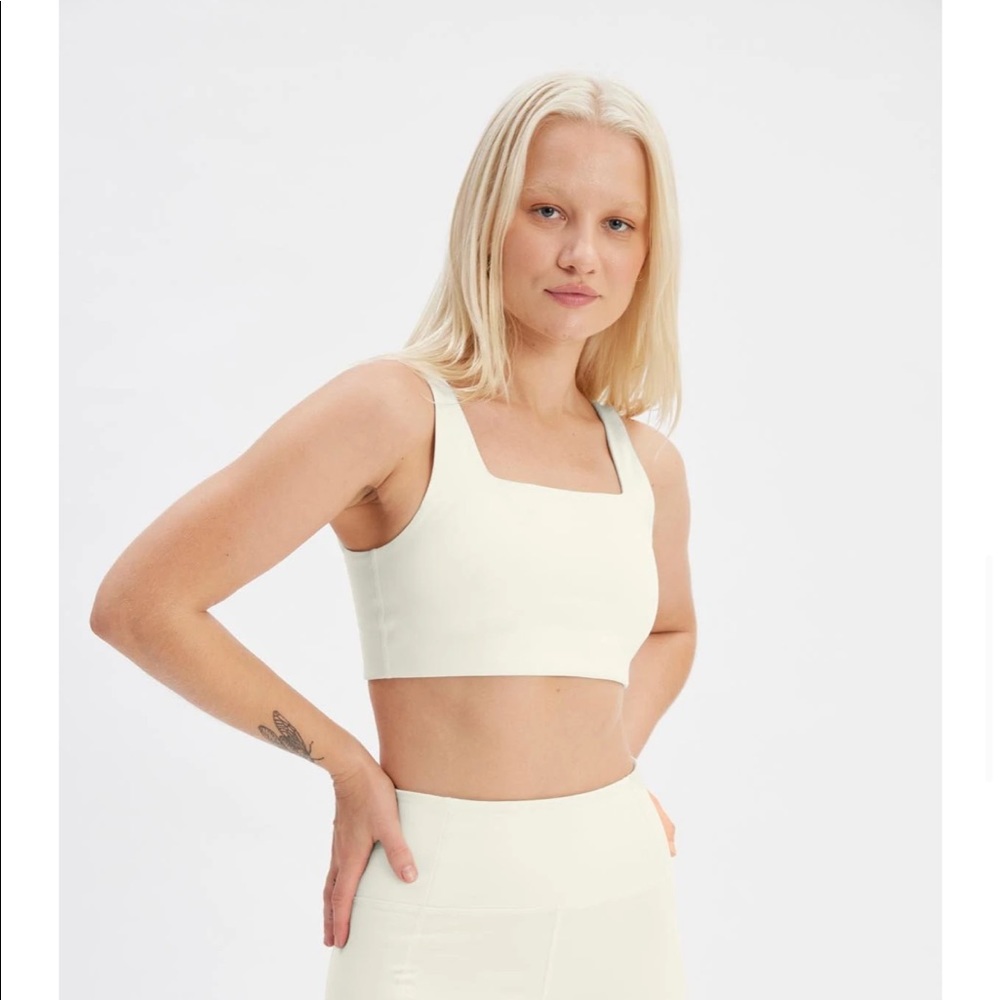 Girlfriend Collective Tommy Cropped Bra